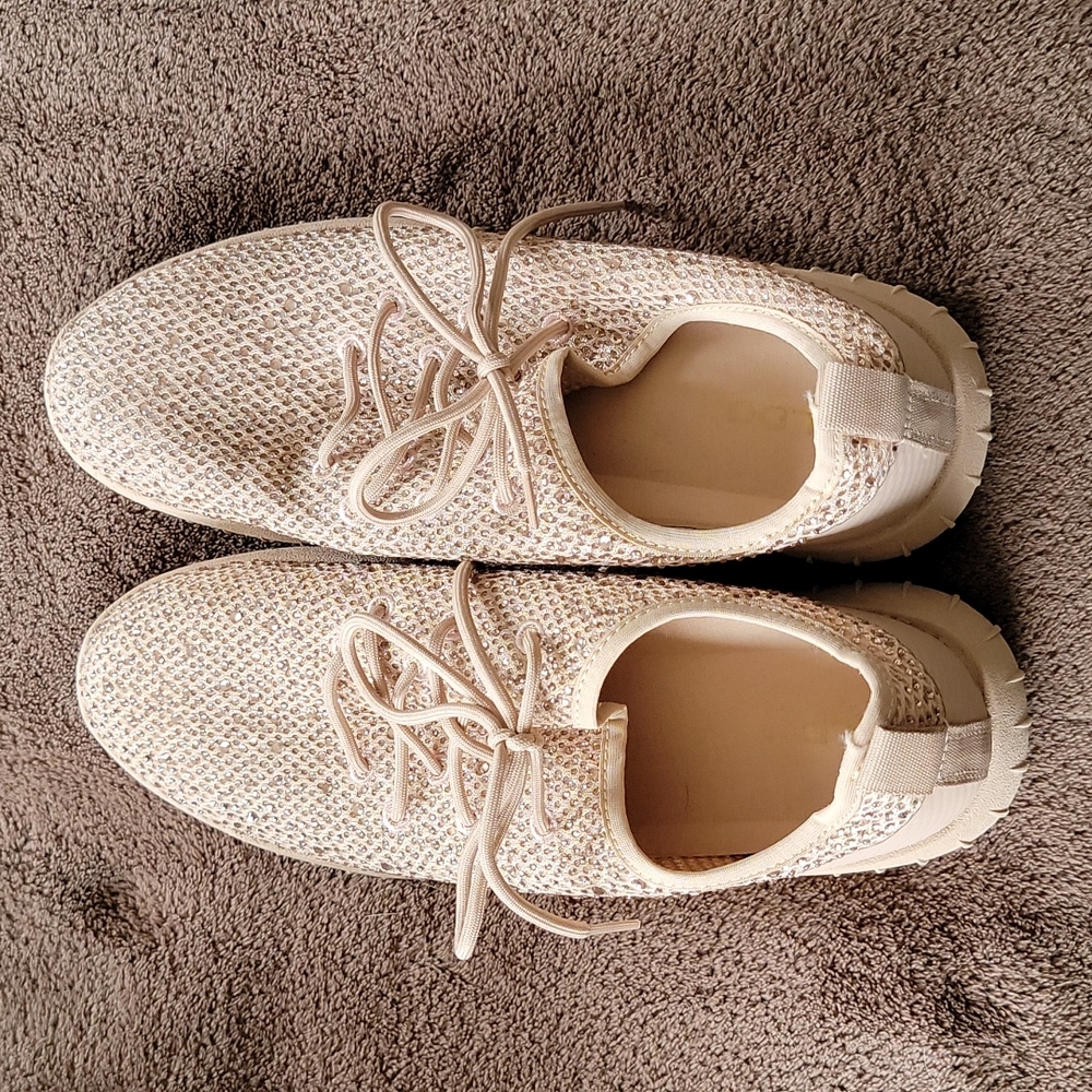 Rhinestone Aldo sneaker